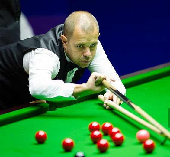  波尔多后防失误连连送礼，痛失好局遭对手逆转