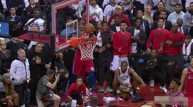  字母哥统治攻防两端雄鹿主场大胜篮网止连败